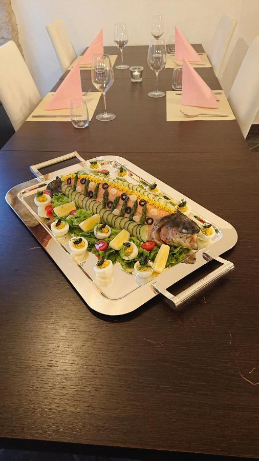 Hotel-Restaurant Le Lion D'Or Porrentruy Εξωτερικό φωτογραφία